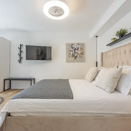 Luxury Kvarner Park With Garden And Large Rgb Private Pool