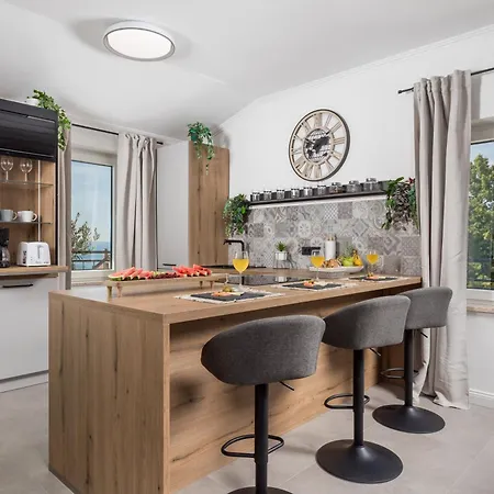 Luxury Kvarner Park With Garden And Large Rgb Private Pool Villa Kastav